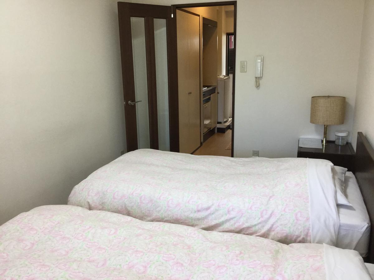 Business Inn Grandeur Fucsu Kültér fotó