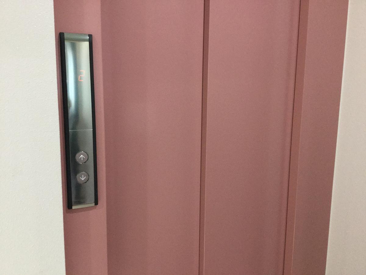 Business Inn Grandeur Fucsu Kültér fotó